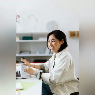 成梅雅